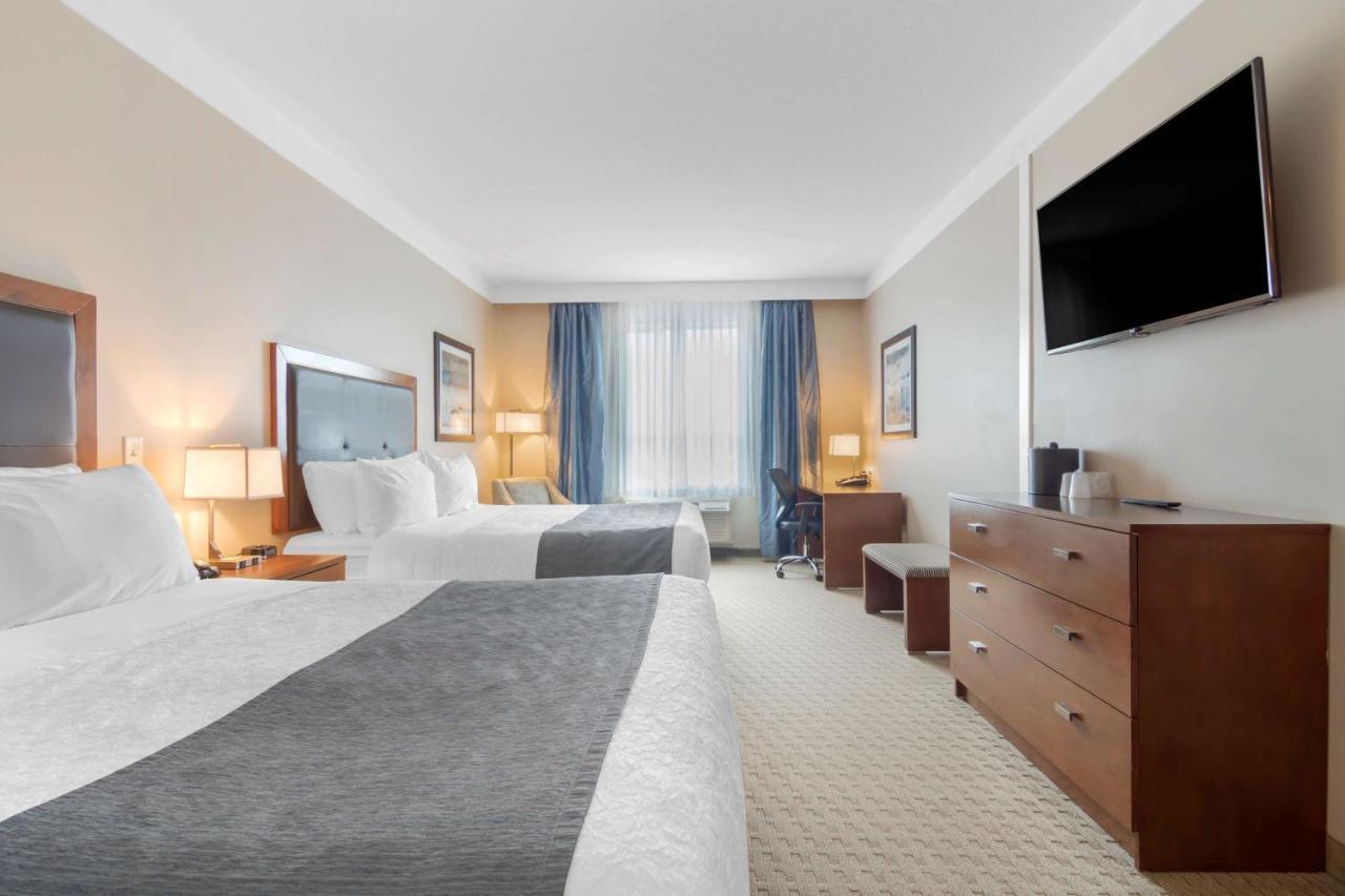 Best Western Plus Revelstoke Exterior photo