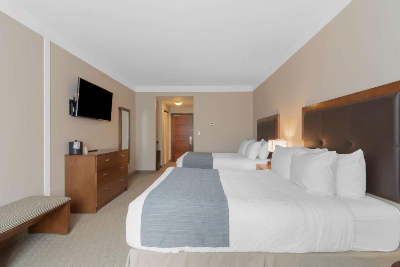Best Western Plus Revelstoke Exterior photo