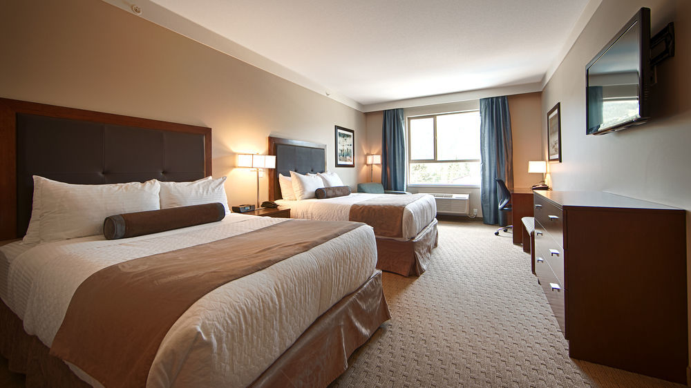 Best Western Plus Revelstoke Exterior photo