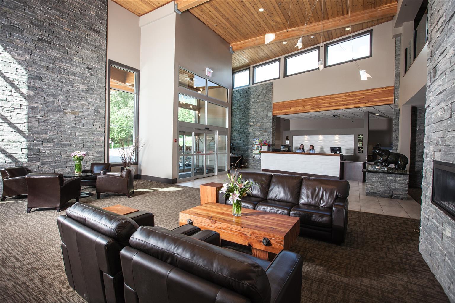 Best Western Plus Revelstoke Exterior photo