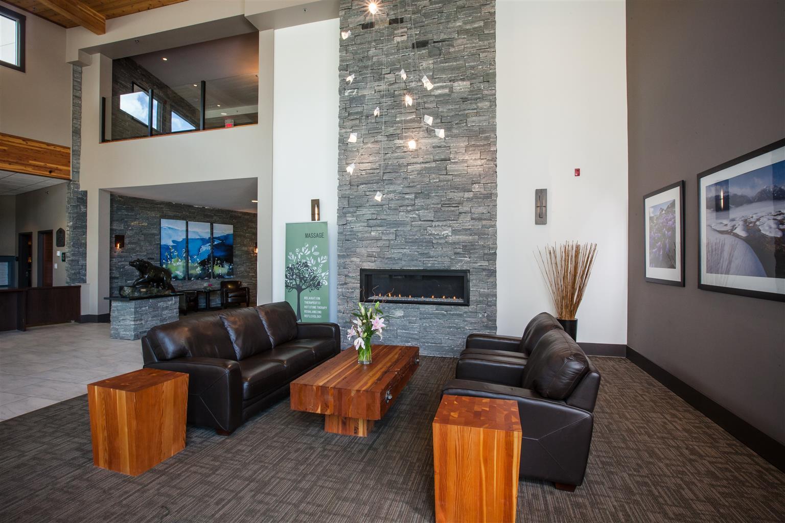 Best Western Plus Revelstoke Exterior photo